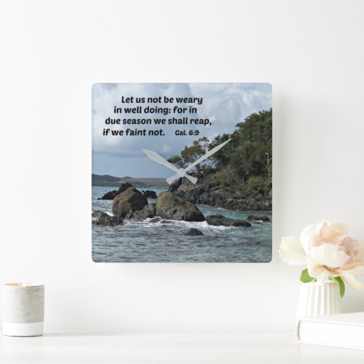 Galatiansの6:9は私達が善行で疲労しないことを可能にしました スクエア壁時計 (ホーム)