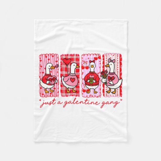 Galentines Day Women Galentines Gang Goose Valenti フリースブランケット (正面)