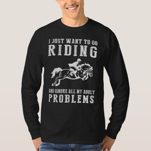 Gallop to Glee：馬に乗る遠くに大人の女性ティー！ Tシャツ (正面)