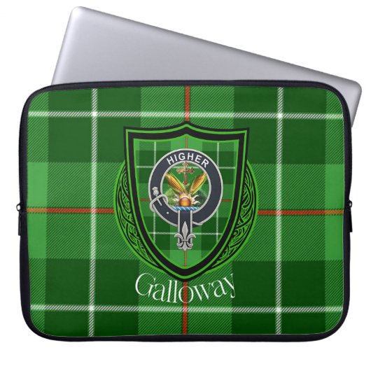 Galloway Scottish Clan Tartan and Crest ラップトップスリーブ (正面)