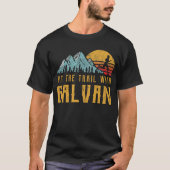 GALVANファミリーランニングズ – GALVANでトレイルをヒット Tシャツ (正面)