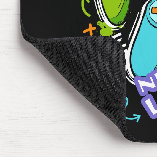 Game controllers Graffiti  Gaming Born To Play  マウスパッド (コーナー)