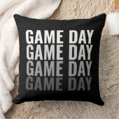 “Game Day Repeat” Bold Throw Pillow クッション (ブランケット)