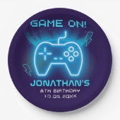 Game on, Fun Neon Birthday Boy  ペーパープレート (正面)