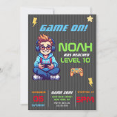Game On Level Upおもしろいビデオゲーム誕生日パーティー 招待状 (正面)