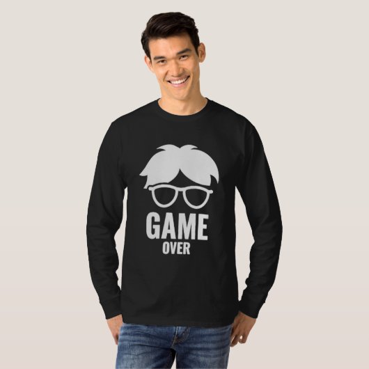 Game Over Funny Gamer Nerd Gaming  Discreet Small Tシャツ (正面フル)