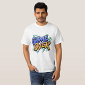 Game Over T-Shirt – Retro Gamer Video Game Graphic Tシャツ (正面フル)