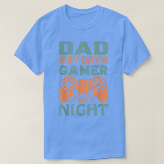 Gamer Father Dad By Day Gamer By Night Video Games Tシャツ (デザイン正面)