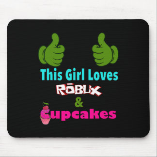 Gamer Girl Design Saying This Girl Loves Robux And マウスパッド