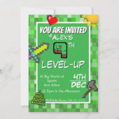 Gamer's Birthday Invitation Green Pixels 招待状 (正面)
