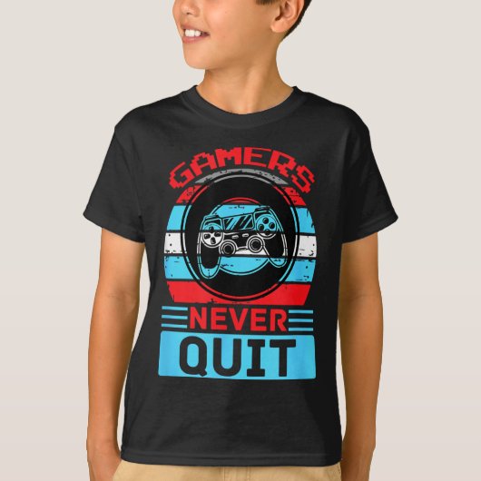 Gamers Never Quit Funny Gaming Quotes Gift For Rpg Tシャツ (正面)