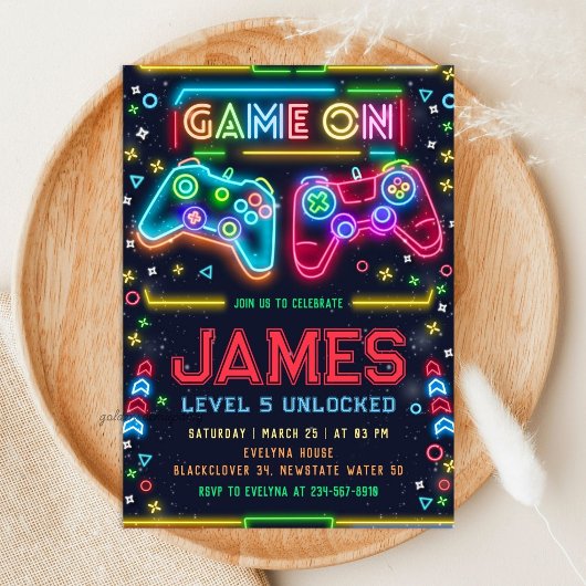 Games on glow 5歳の誕生日パーティーの招待状 招待状