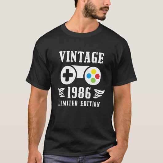 Gaming おもしろい 35 Yrs古いヴィンテージ1986 Gamer 35th Br Tシャツ (正面)