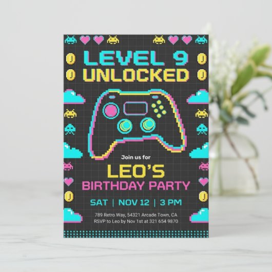 Gaming Birthday Invitation Retro Pixel Gamer 招待状 (スタンド正面)