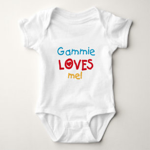 Gammie Loves Me Tシャツとギフト ベビーボディスーツ