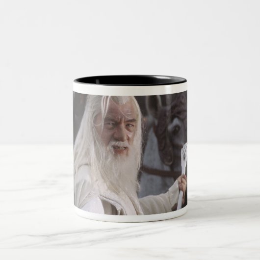 GANDALF™がスタッフを確保 ツートーンマグカップ (中央)