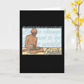 Gandhiは変更の引用文です カード (黄色い花)