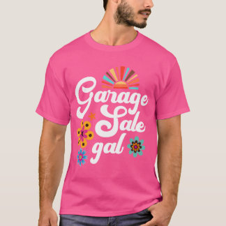 Garage Sale Gal Thrift Treasure Hunter Yard Sale F Tシャツ