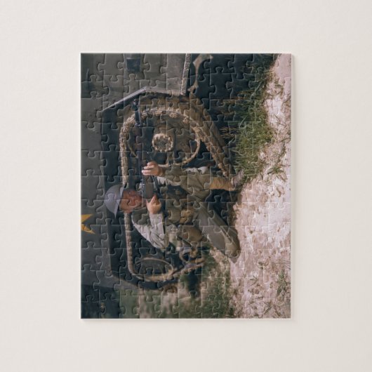 Garandライフルによってひざまずいている第二次世界大戦の兵士 ジグソーパズル (縦)