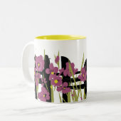 Garden Delight: Handcrafted Ceramic Mug with Flora ツートーンマグカップ (正面左)