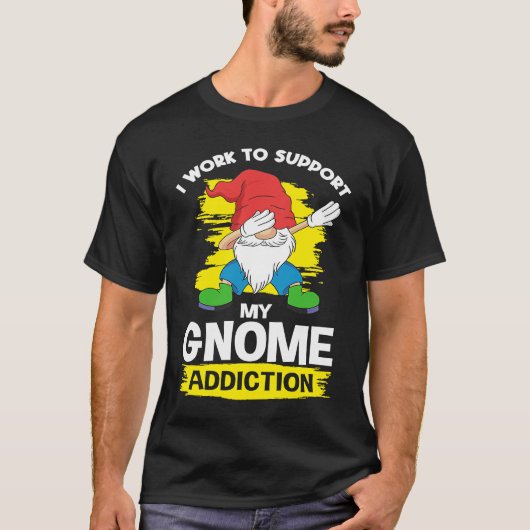 Garden Gnome Dwarf Gardening &  Gnomes Tシャツ (正面)