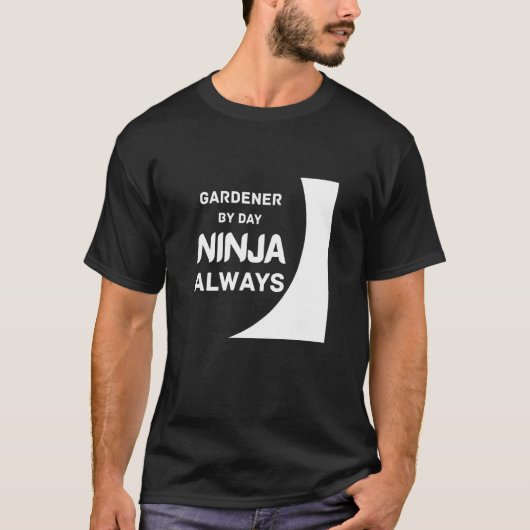 Gardener Ninja Warrior Obstacle Course Fitness Wea Tシャツ (正面)