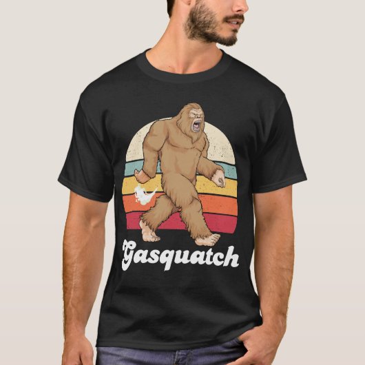 Gasquatch Funny Bigfoot Farting Gassy Sasquatch Fa Tシャツ (正面)