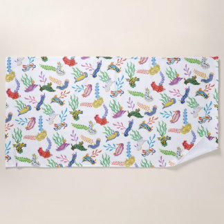 Gathering of Nudibranchs | Ocean Art Design ビーチタオル