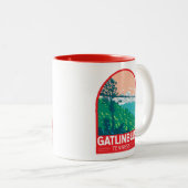Gatlinburg Tennessee Travel Art Emblem ツートーンマグカップ (正面右)