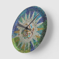 Gaudiの時計 ラウンド壁時計 | Zazzle.co.jp