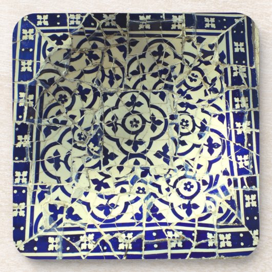 Gaudiの公園のGuellのモザイク・タイルバルセロナ コースター (正面)