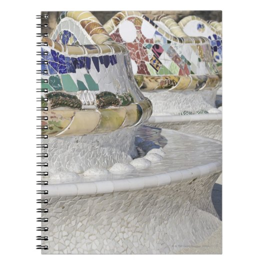 Gaudi建物のMosaicsのクローズアップ, Parc ノートブック (正面)