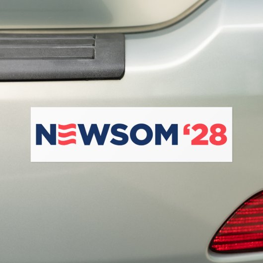 Gavin Newsom 2028 バンパーステッカー (車上)