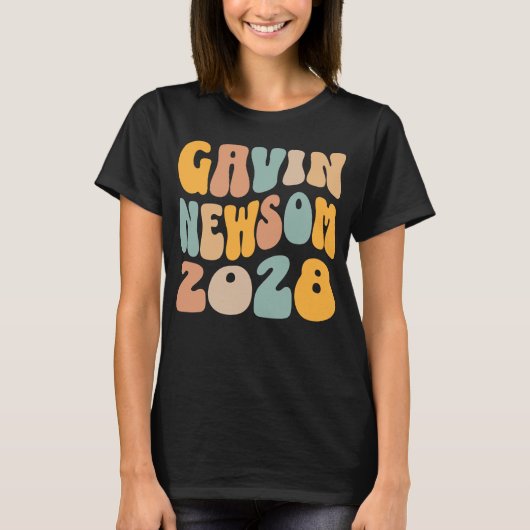 Gavin Newsom 2028 大統領 ウェーブテキスト Tシャツ (正面)