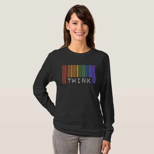 Gay Barcode Twink  Trendy Rainbow Pride Flag Month Tシャツ (正面フル)