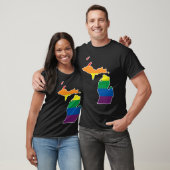 Gay Pride Flag  Michigan State Map  Rainbow Stripe Tシャツ (ユニセックス)