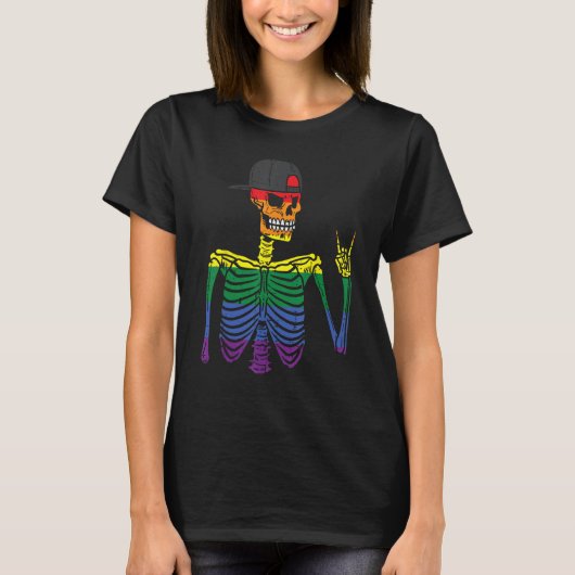 Gay Pride Rocker Skeleton Rainbow Flag Lgbtq Rock  Tシャツ (正面)