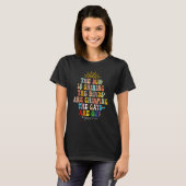 Gays Pride LGBT Groovy The Gays Are Out Cute Vinta Tシャツ (正面フル)