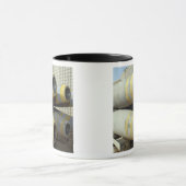 GBU-12爆弾6個がラックに入っている マグカップ (中央)