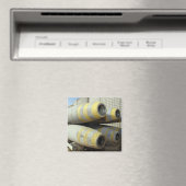 GBU-12爆弾6個がラックに入っている マグネット (インサイチュ (食洗機))