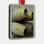 GBU-12爆弾6個がラックに入っている メタルオーナメント (右)