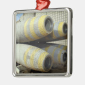 GBU-12爆弾6個がラックに入っている メタルオーナメント (左)