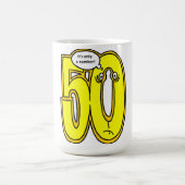 geel gezicht 50, it 's only a number コーヒーマグカップ (中央)