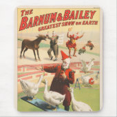 Geese、Roosters、Donkeyを実行するピエロ。 マウスパッド (正面)