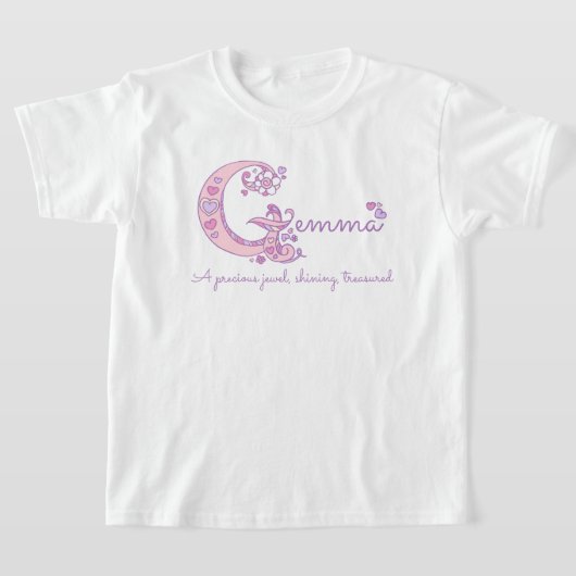 Gemma という名前の装飾的なカスタムの意味を持つピンクの女の子の名前 tシャツ (レイダウン)