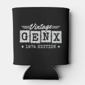 Gen X世代Gen Xer 1974生まれ Gen X誕生日 缶クーラー (裏面)