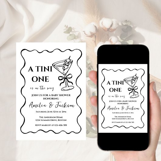 Gender Neutral Tiny One is on the Way, Baby Shower 招待状