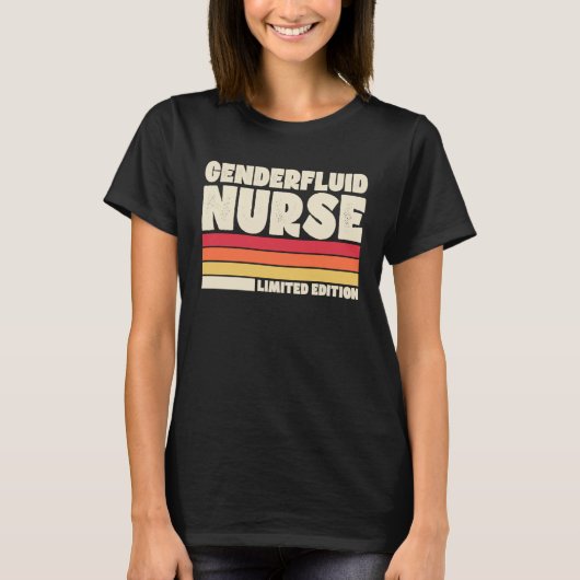 Genderfluid Nurse  Retro Vintage Style Tシャツ (正面)