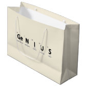 'Genius' 周期表 - あたたかいアイボリー - アカデミック ラージペーパーバッグ (正面アングル)