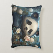 Gentle Panda Bear Among Jungle Roses アクセントクッション (裏面(縦))